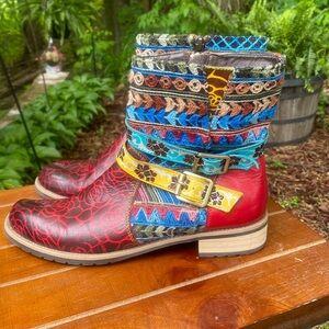Colorful boot, I think they are L’Artiste size 39